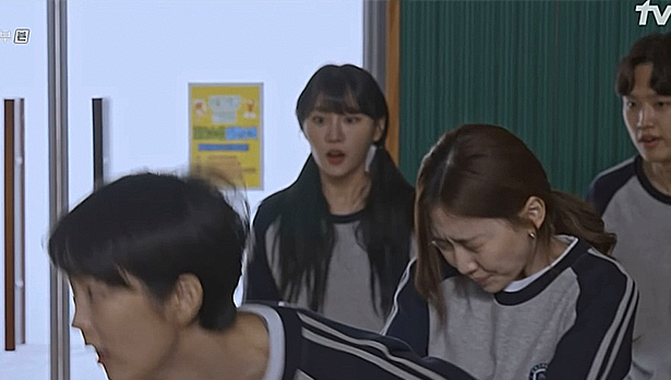 xxhwang002.png